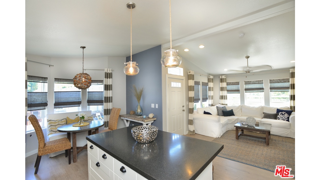 8 Mobile Home Renovation Ideas That Increase Value